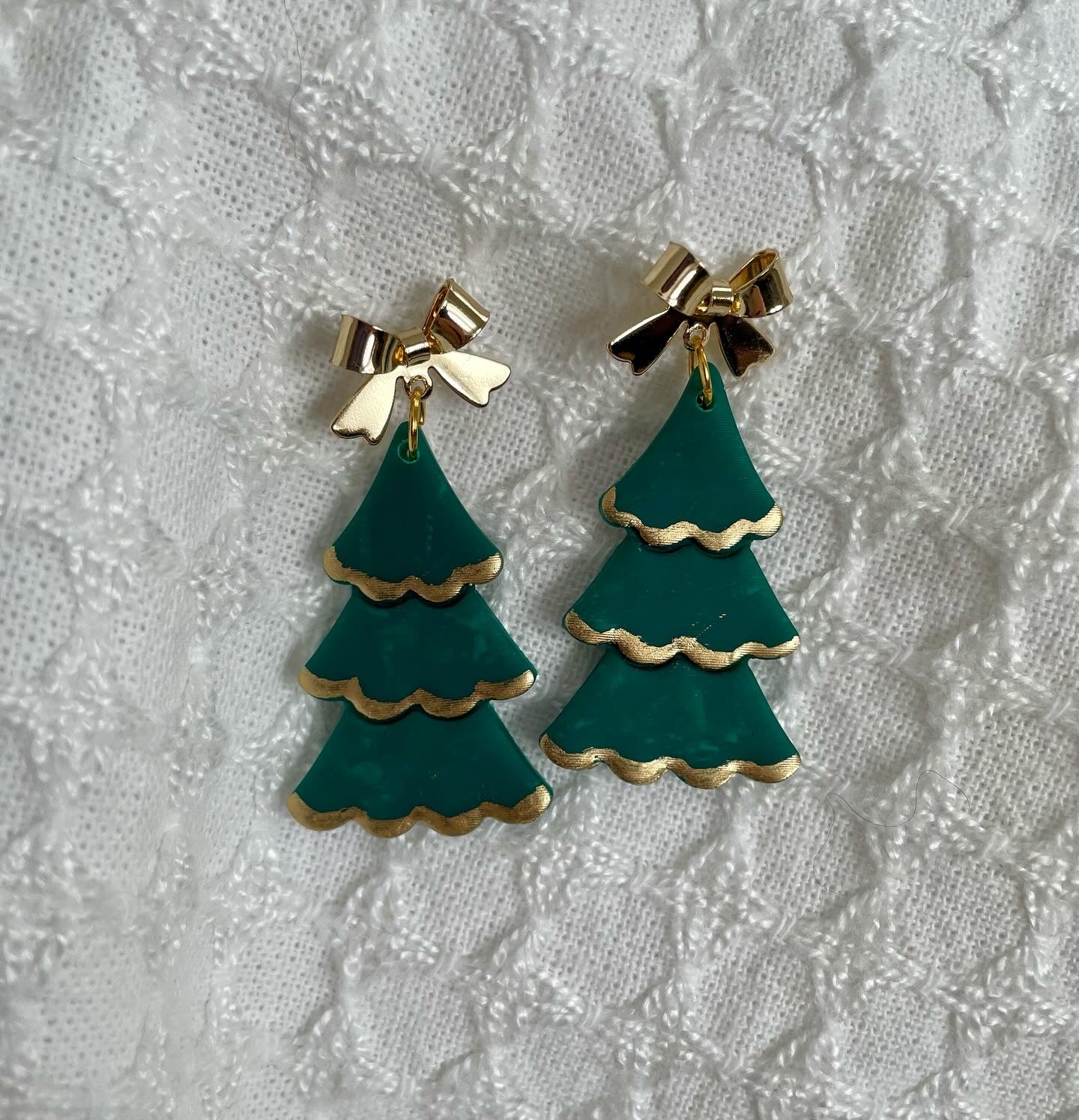 Bow Topped Christmas Trees