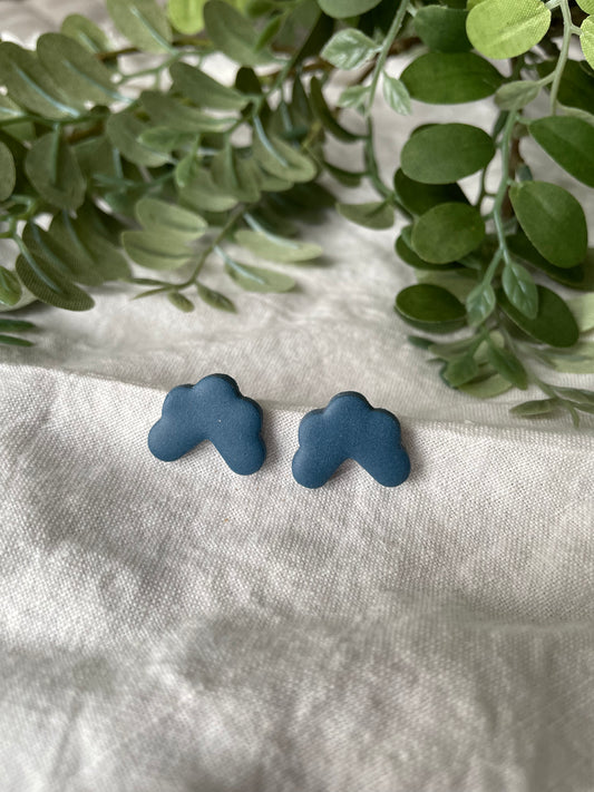 Slate blue scalloped arch studs